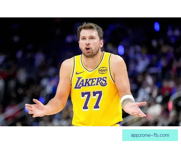 湖人雪上加霜 里夫斯二级拉伤将缺席常规赛 东契奇无限期休战加剧局势